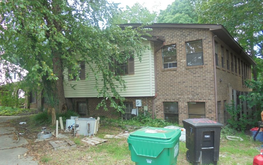 Image for ALL SOLD~9-REAL ESTATE AUCTIONS (House, Commercial Building & 7-Vacant Lots~Personal Prop)