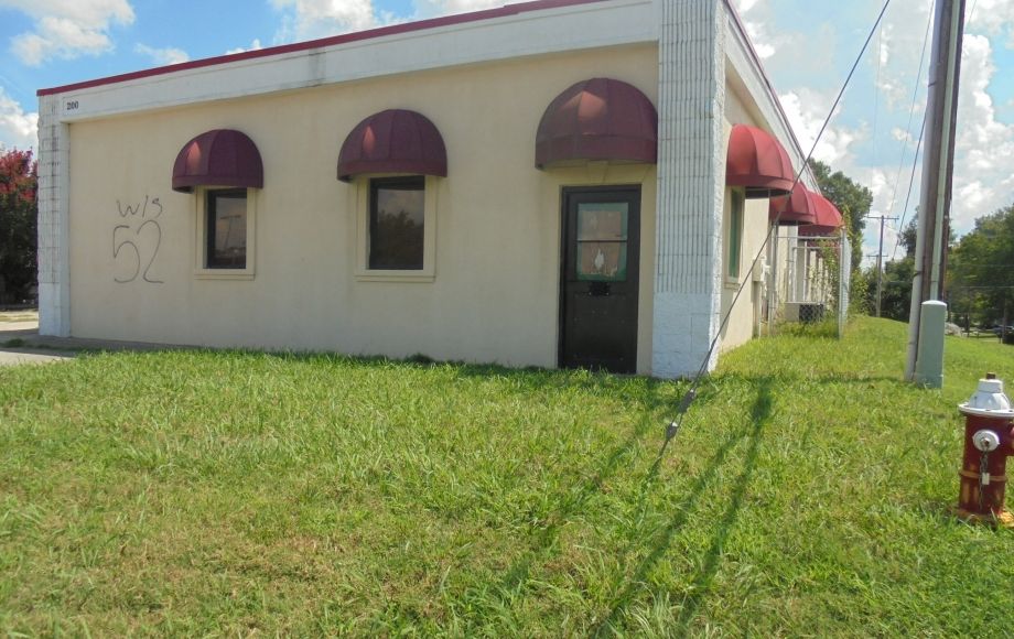 Image for ALL SOLD~9-REAL ESTATE AUCTIONS (House, Commercial Building & 7-Vacant Lots~Personal Prop)
