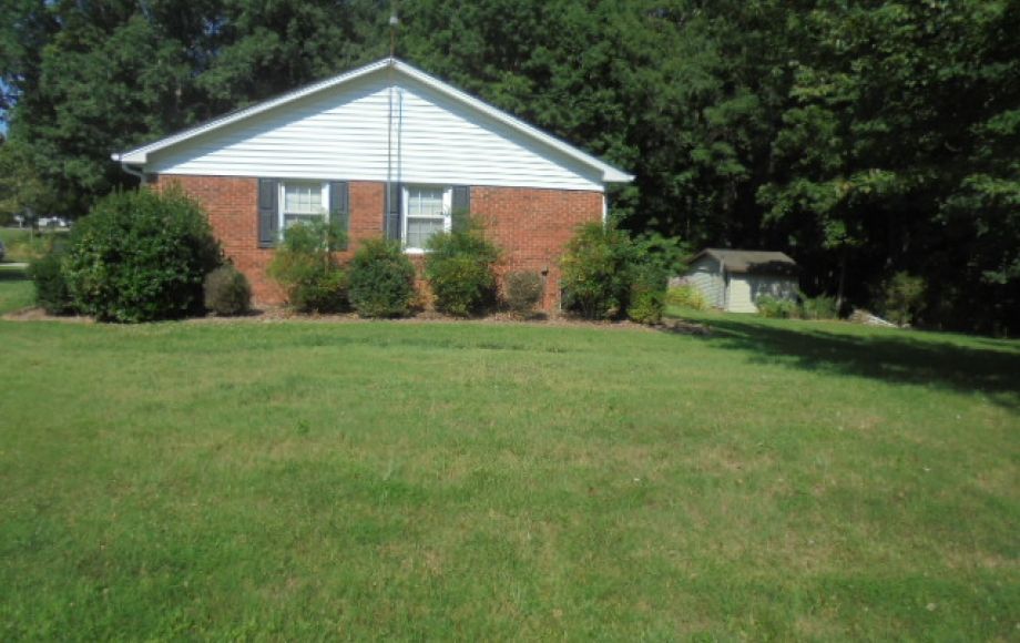 Image for SOLD~Brick Ranch 0.93 AC 3/BR, 2/BA in Forest Oaks Area~AUCTION