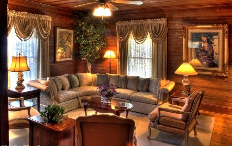 Image for SOLD~“Duck Smith House” Bed & Breakfast 1914 Farmhouse