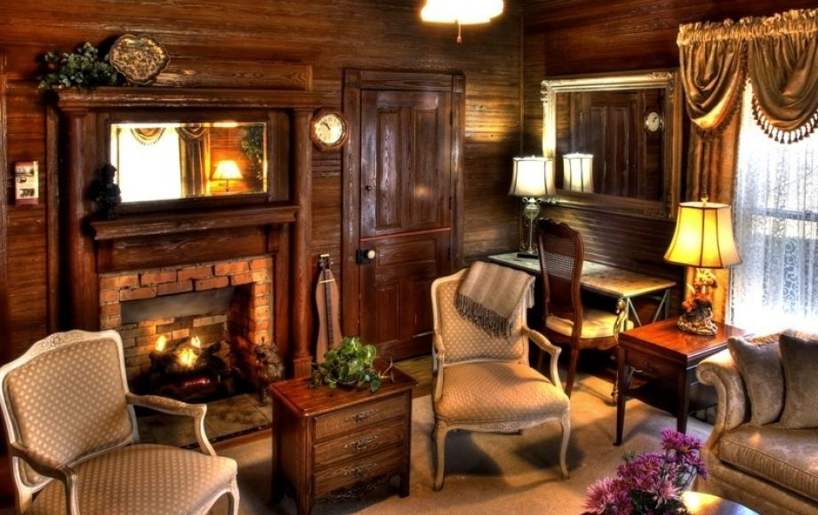 Image for SOLD~“Duck Smith House” Bed & Breakfast 1914 Farmhouse