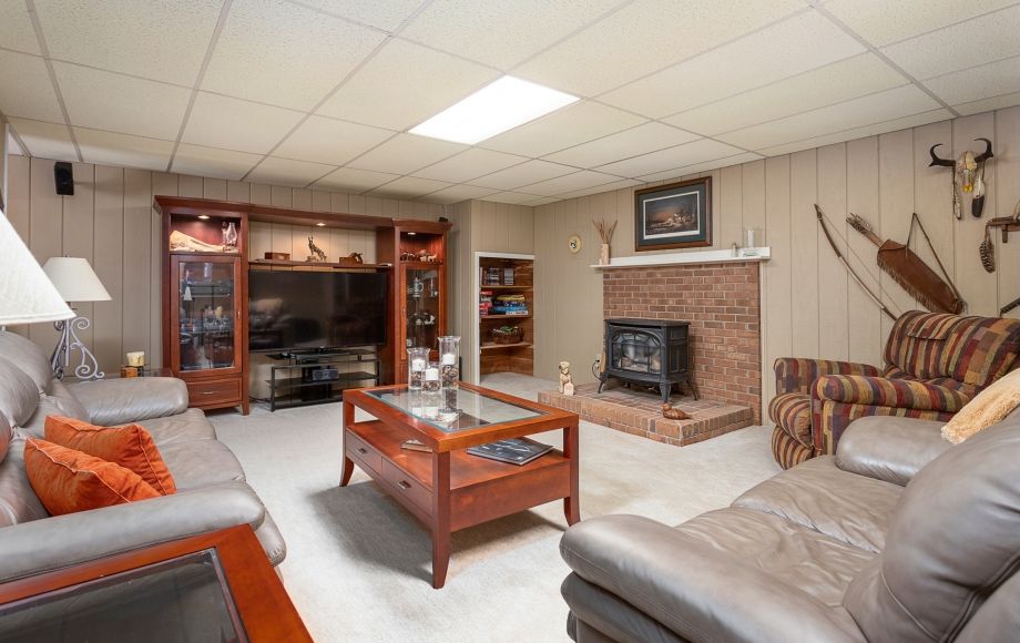 Image for CONTRACT PENDING~CAPE COD HOME 1.5 STORY W/FINISHED BASEMENT, POOL, GARAGE/SHOP 1.9 ACRES