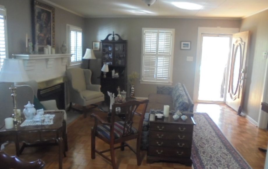 Image for UNDER CONTRACT~REAL ESTATE AUCTION