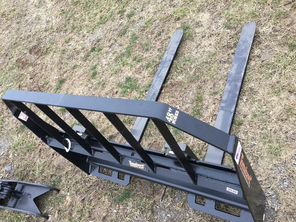 Tomahawk Pallet Forks