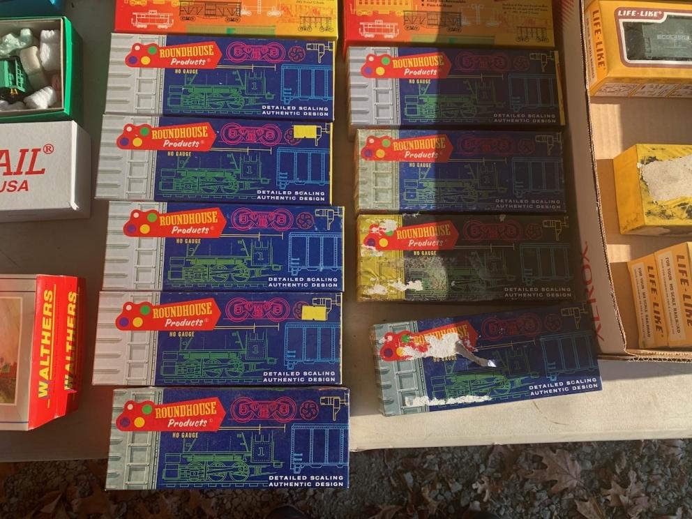 HO scale model trains and accessories