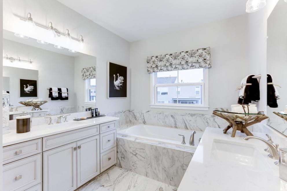 Image for VIRTUAL AUCTION - Van Metre Model Home Furniture