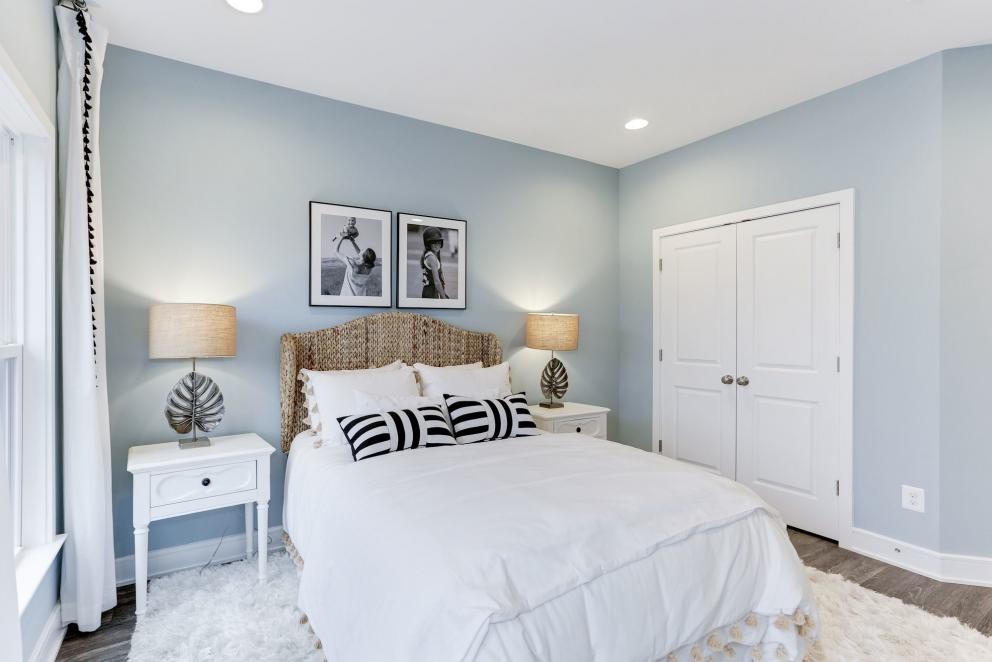 Image for VIRTUAL AUCTION - Van Metre Model Home Furniture