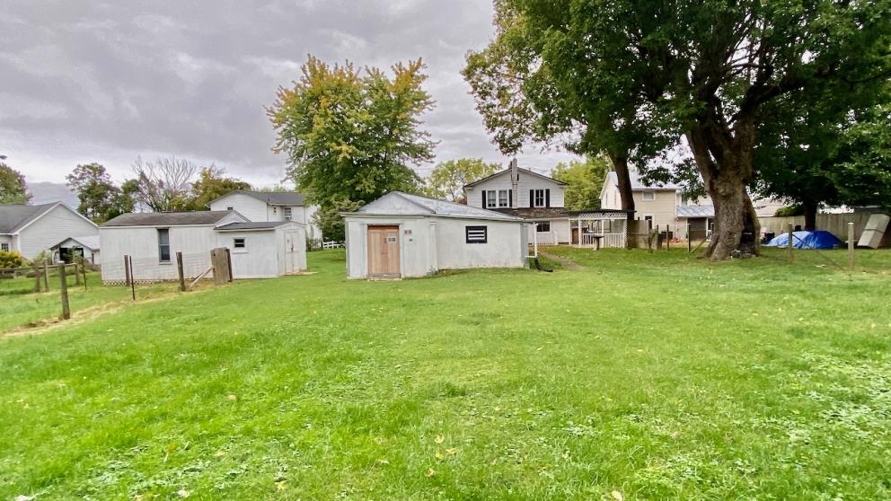 Image for REAL ESTATE - 4 BR/3 BA Home w/Large Detached Garage/Shop on .47 +/- Acres in Downtown Purcellville