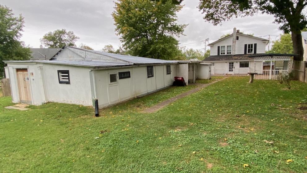 Image for REAL ESTATE - 4 BR/3 BA Home w/Large Detached Garage/Shop on .47 +/- Acres in Downtown Purcellville