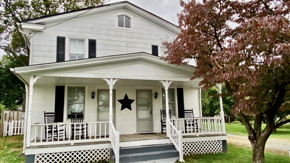 Image for REAL ESTATE - 4 BR/3 BA Home w/Large Detached Garage/Shop on .47 +/- Acres in Downtown Purcellville