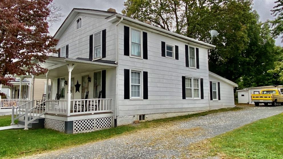 Image for REAL ESTATE - 4 BR/3 BA Home w/Large Detached Garage/Shop on .47 +/- Acres in Downtown Purcellville