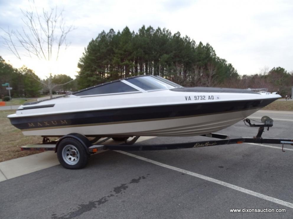 1/10/2017 Online Maxum Boat & Trailer Auction. | Dixon's Auctions ...