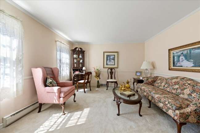 05-formal living room