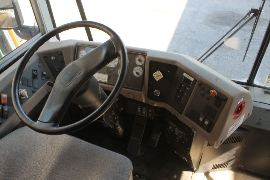 Image for 2009 IHC RE300 44-Passenger Bus