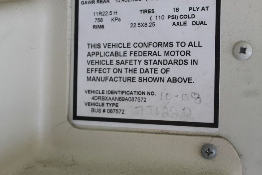 Image for 2009 IHC RE300 44-Passenger Bus