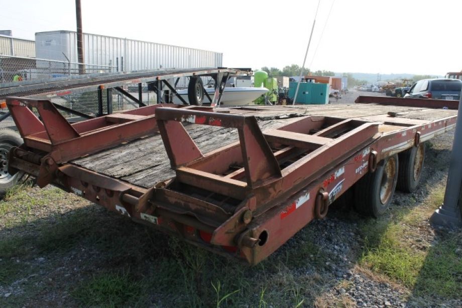 Image for 2005 Eager Beaver 20XPT 27’ T/A Equipment Trailer