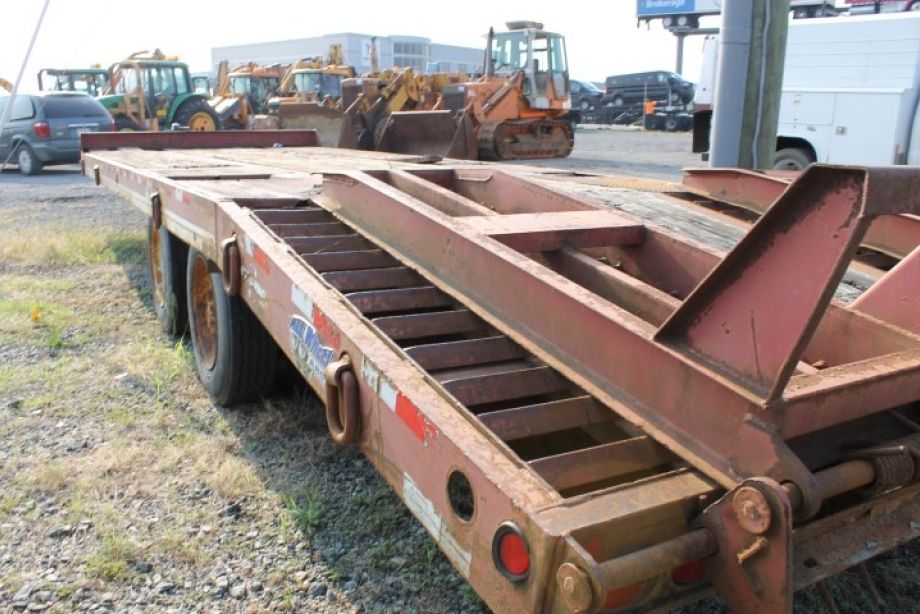 Image for 2005 Eager Beaver 20XPT 27’ T/A Equipment Trailer