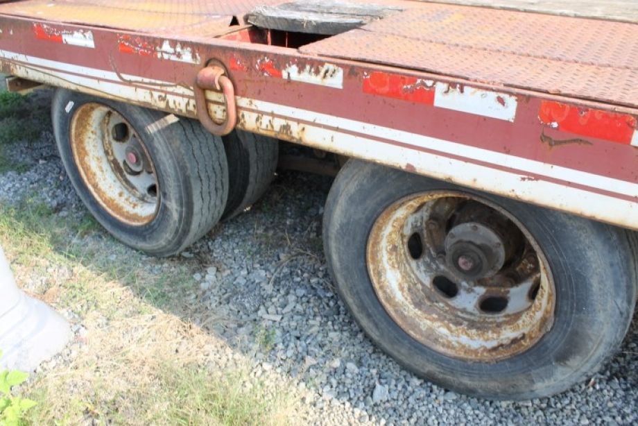 Image for 2005 Eager Beaver 20XPT 27’ T/A Equipment Trailer