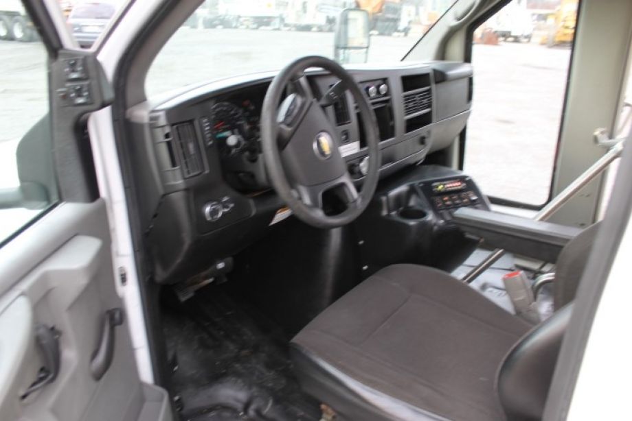 Image for 2010 Chevrolet 4500 Wheelchair Accessible 10-Pass. Shuttle Bus | 129K Miles | 8 Cylinder Diesel