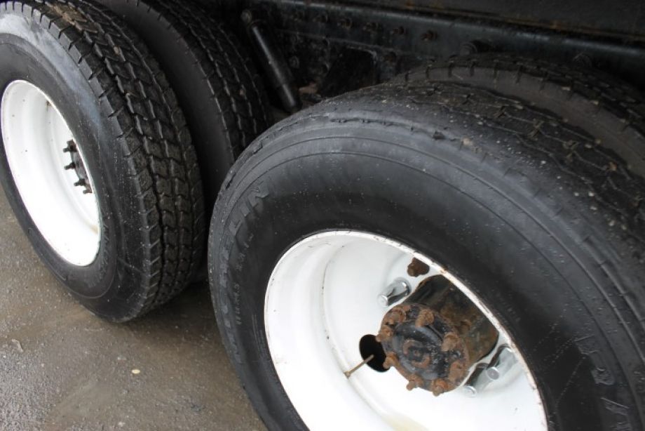 Image for 2005 Freightliner Business Class M2 15’ Tandem Axle Dump Truck