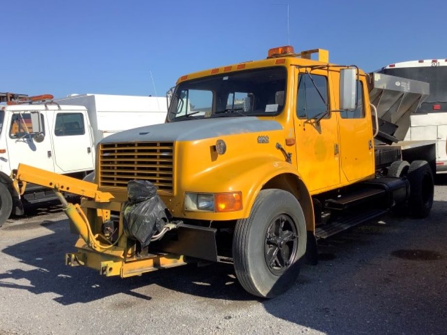 Image for 1994 International 4600 S/A Plow Truck | 8 Cylinder Diesel | Low Miles