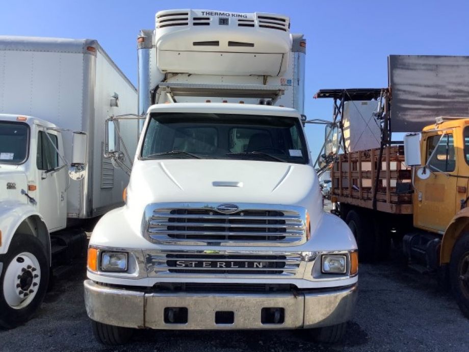 Image for 2006 Sterling 20’ S/A Refrigerated Box Truck | Cat C7 Accert 6 Cylinder Diesel Engine | 124K Miles