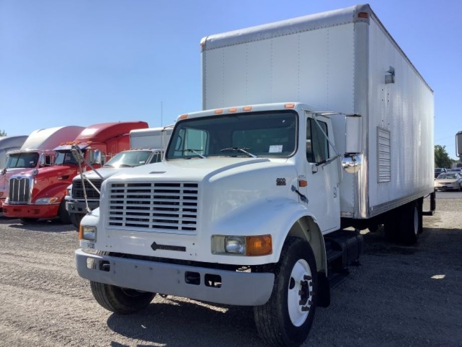 Image for 1999 International 4900 24’ S/A Box/Insulation Truck w/ Blower