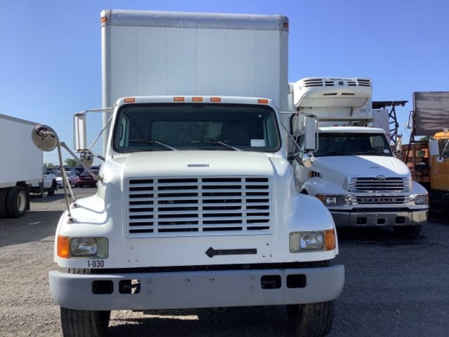 Image for 1999 International 4900 24’ S/A Box/Insulation Truck w/ Blower